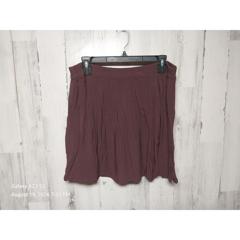 Brandy Melville One Size Fits All, Maroon Flowy Short Skirt
